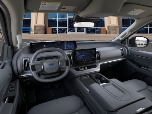 New 2026 Ford Expedition Active RWD image 38