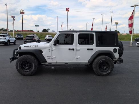 Used 2018 Jeep Wrangler Unlimited Sport AWD/4WD image 5