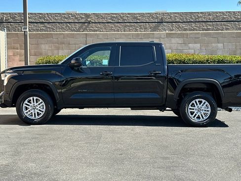 Used 2025 Toyota Tundra SR5 AWD/4WD image 7
