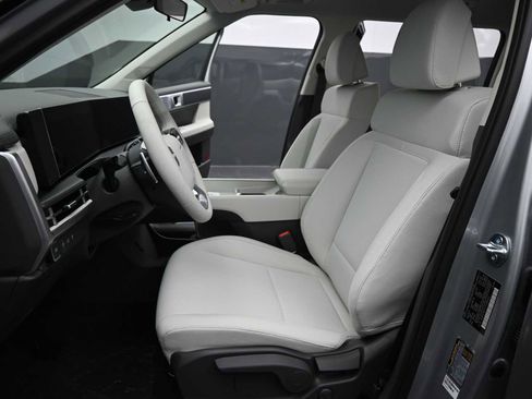 New 2026 Hyundai Santa Fe SE image 15