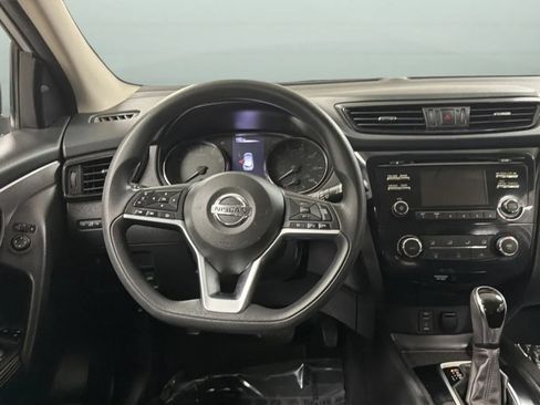 Used 2018 Nissan Rogue Sport S FWD image 10