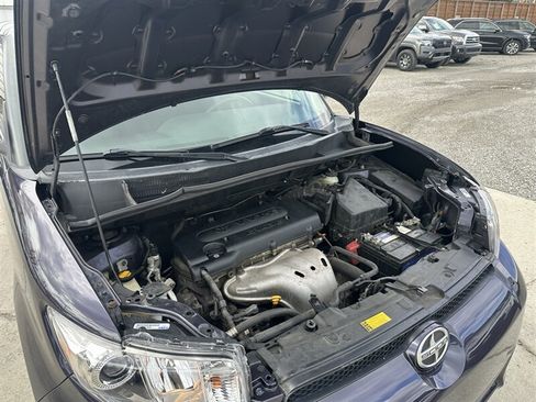 Used 2012 Scion xB FWD image 36