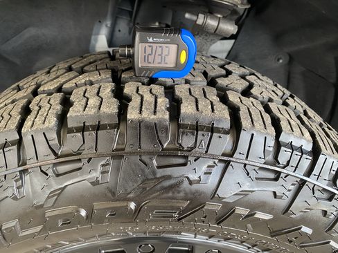Used 2024 Jeep Grand Cherokee L Altitude AWD/4WD image 20