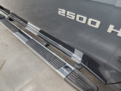 Used 2020 Chevrolet Silverado 2500 LT w/ Convenience Package image 25