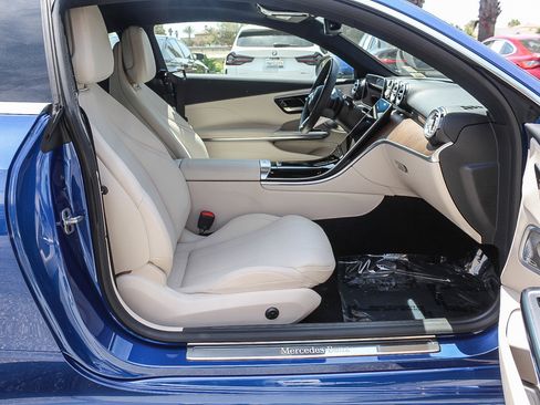 Used 2024 Mercedes-Benz CLE 300 4MATIC Coupe image 16