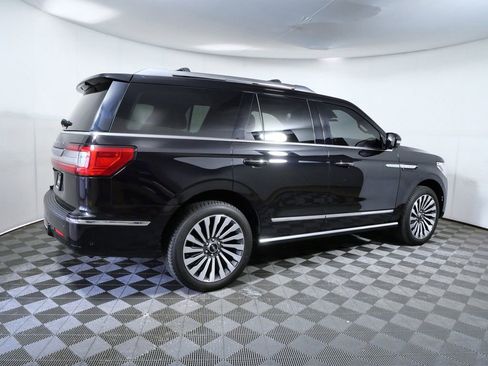 Certified 2021 Lincoln Navigator Reserve w/ Luxury Package AWD/4WD image 8