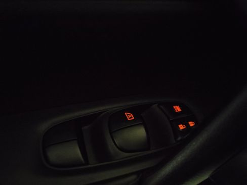 Used 2017 Nissan Rogue Sport SL w/ SL Premium Package image 27