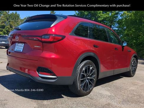 Certified 2025 MAZDA CX-70 Plug-In Hybrid w/ Premium Pkg AWD/4WD image 4