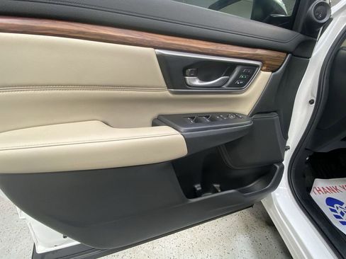 Used 2022 Honda CR-V Touring image 31