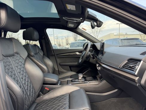 Used 2023 Audi SQ5 Prestige w/ Prestige Package image 14