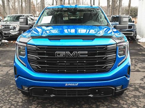 Used 2024 GMC Sierra 1500 Elevation image 2