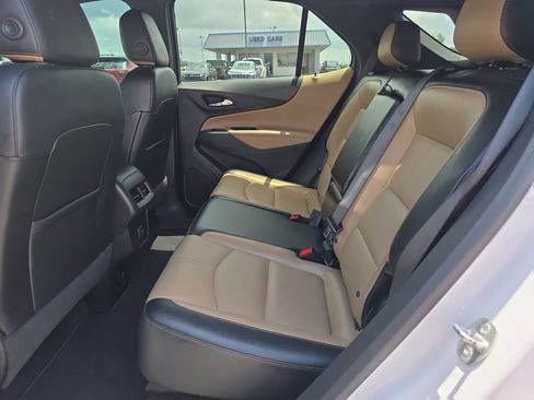 Used 2023 Chevrolet Equinox Premier FWD image 11