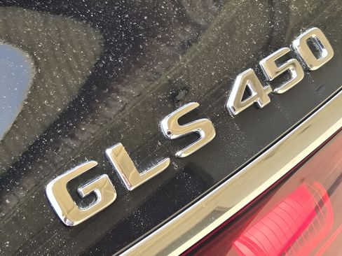 Certified 2025 Mercedes-Benz GLS 450 4MATIC image 33