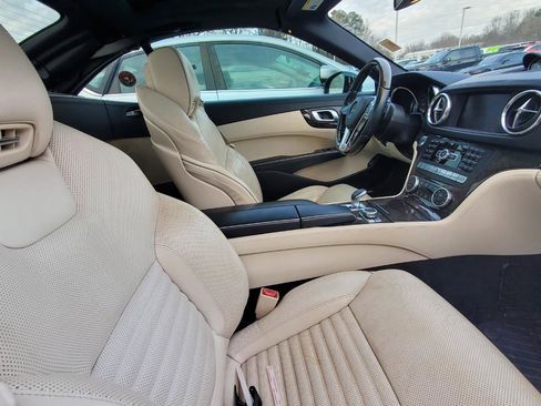 Used 2013 Mercedes-Benz SL 550 image 5