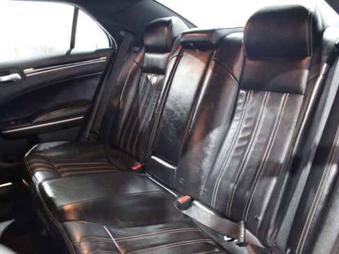 Used 2019 Chrysler 300 S RWD image 12