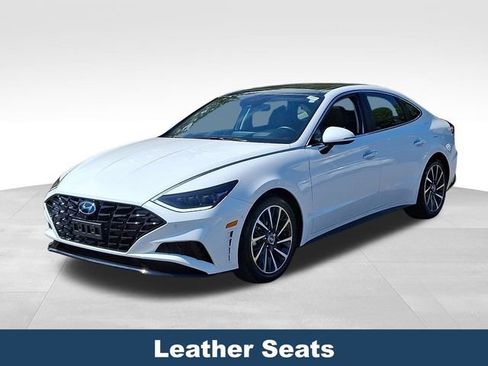 Used 2023 Hyundai Sonata Limited w/ Cargo Package image 4