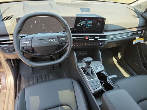 New 2026 Kia Sportage SX image 8