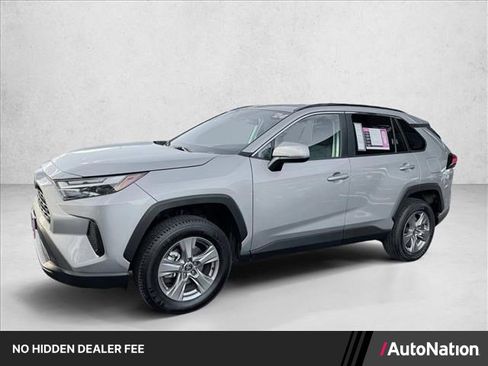 Used 2024 Toyota RAV4 XLE AWD/4WD image 1