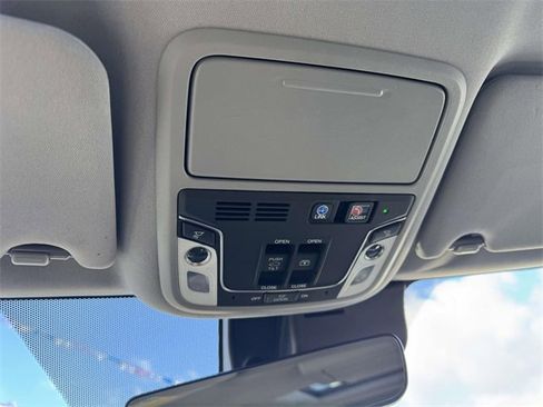 Certified 2019 Honda Pilot Elite image 30