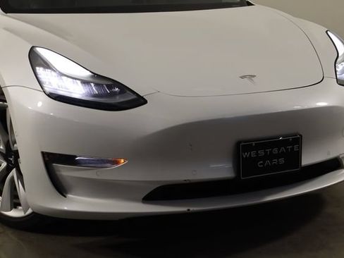 Used 2019 Tesla Model 3 Long Range RWD image 45