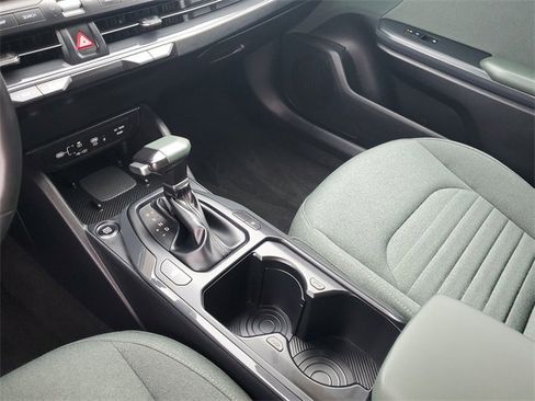 Used 2025 Kia K4 EX image 22