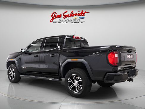 Used 2024 GMC Canyon AT4 w/ Technology Package AWD/4WD image 4