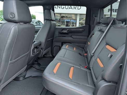 New 2026 GMC Sierra 1500 AT4 w/ AT4 Premium Package AWD/4WD image 27