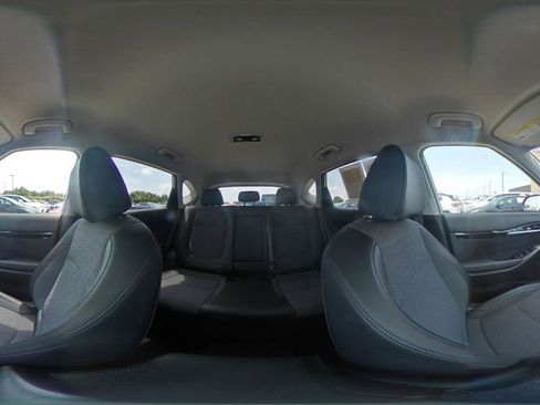 Used 2025 Kia Seltos S FWD image 43