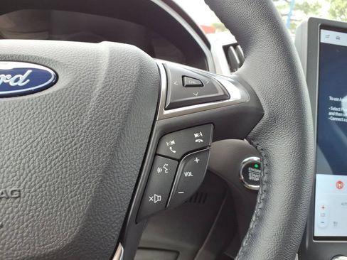 Certified 2023 Ford Edge SEL w/ Convenience Package AWD/4WD image 17