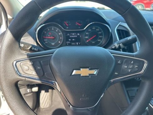 Used 2018 Chevrolet Cruze LT w/ Convenience Package image 16