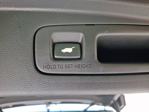 Used 2024 Honda CR-V EX-L image 45