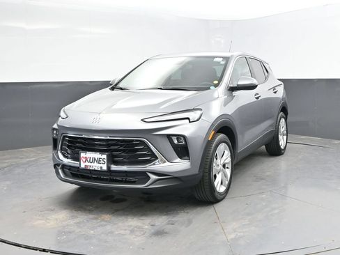 Used 2025 Buick Encore GX Preferred FWD image 5
