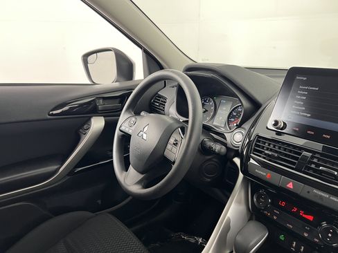Used 2025 Mitsubishi Eclipse Cross LE AWD/4WD image 10