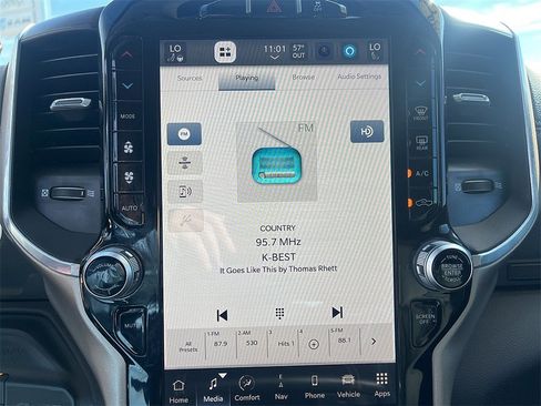 Used 2023 RAM 2500 Laramie image 35