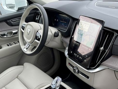 New 2026 Volvo XC90 B6 Ultra w/ Protection Package AWD/4WD image 7