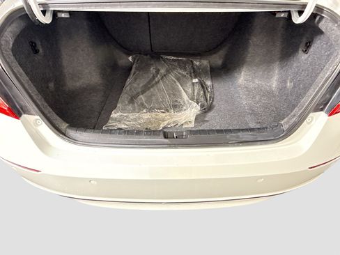 Used 2022 Honda Accord EX-L image 35