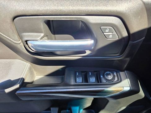 Used 2021 Chevrolet Silverado 1500 RST image 20