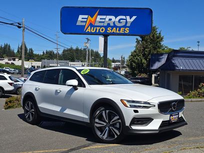 Used 2025 Volvo V60 B5 Cross Country Plus
