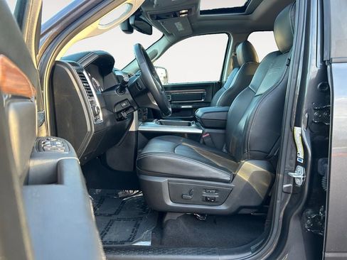 Used 2018 RAM 2500 Laramie w/ Convenience Group image 15