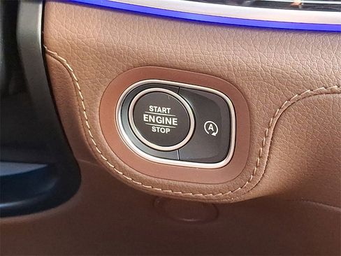 Used 2025 Mercedes-Benz GLS 580 GLS 580 image 24