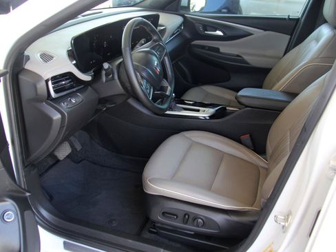 Used 2024 Buick Envista Sport Touring FWD image 21