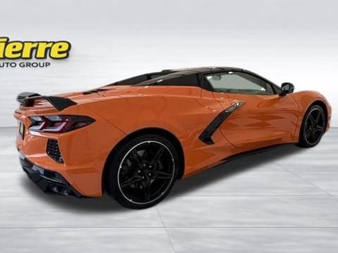 Used 2023 Chevrolet Corvette Stingray Preferred Conv w/ Z51 Performance Package RWD image 5