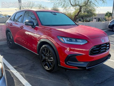 Certified 2025 Honda HR-V Sport image 5