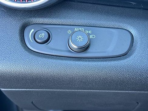New 2026 Chevrolet Trax RS w/ Sunroof Package FWD image 29
