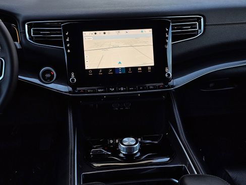 Used 2024 Jeep Wagoneer L 4WD image 26