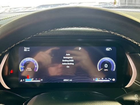Used 2023 Jeep Grand Cherokee Laredo w/ Luxury Tech Group I AWD/4WD image 14