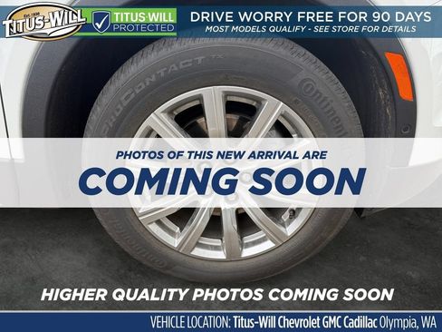 Used 2023 Cadillac XT4 Premium Luxury w/ Technology Package AWD/4WD image 5
