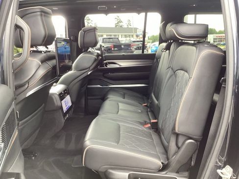 Used 2023 Jeep Grand Wagoneer L Series III w/ Rear Seat Video Group 1 AWD/4WD image 16
