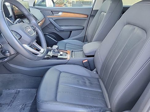 Used 2021 Audi Q5 2.0T Premium Plus w/ Premium Plus Package AWD/4WD image 13