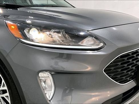 Used 2022 Ford Escape SEL w/ Equipment Group 302A AWD/4WD image 40
